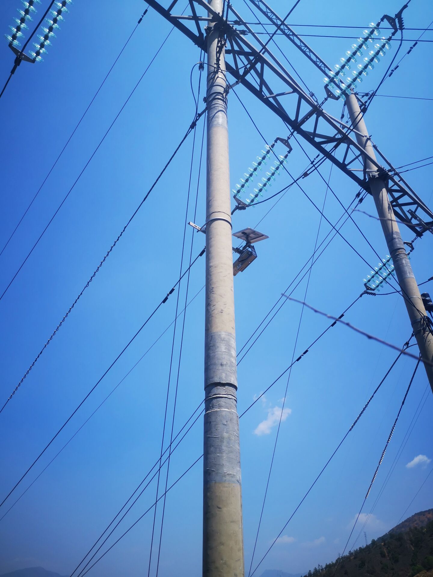 輸電線路智能圖像識別監拍裝置